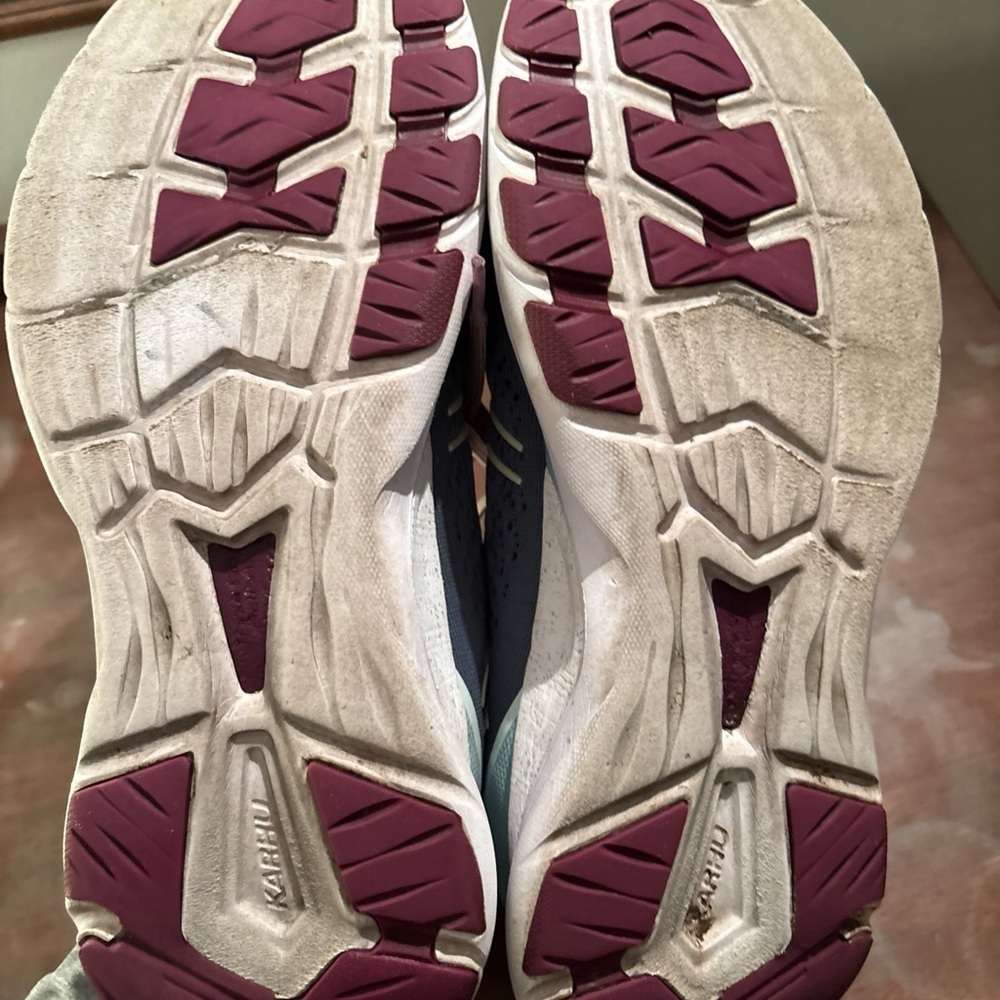 Karhu Women's Navy and Pink Sneakers - Picture 9 of 10